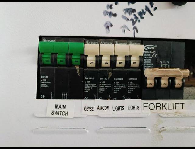 INDUSTRIAL PROPERTY TO RENT IN COSMO BUSINESS PARK